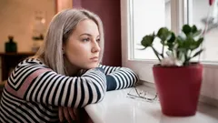 些細な仕草から、その人が孤独だとわかる――たとえ本人が口に出さなくても